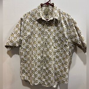 Natural Issue mens L button up collared short sleeve wrinkle free 100% cotton